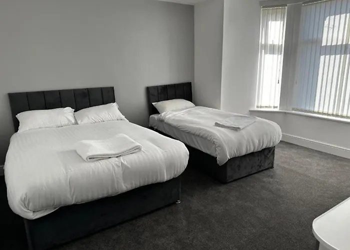 Oyo Cheetham Hill Guest House